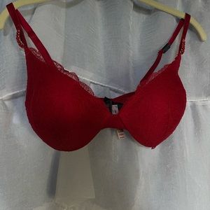 NEW 32 DDD Victoria’s Secret bra